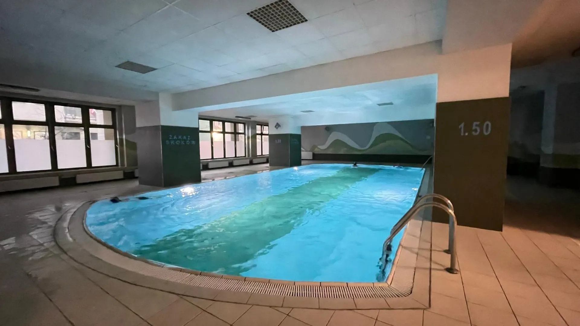 Superior Bukowinska, Studio, Pool & Gym! Metro Wilanowska, Garage Parking! 24H Reception! Varşova 0*,  Polonya